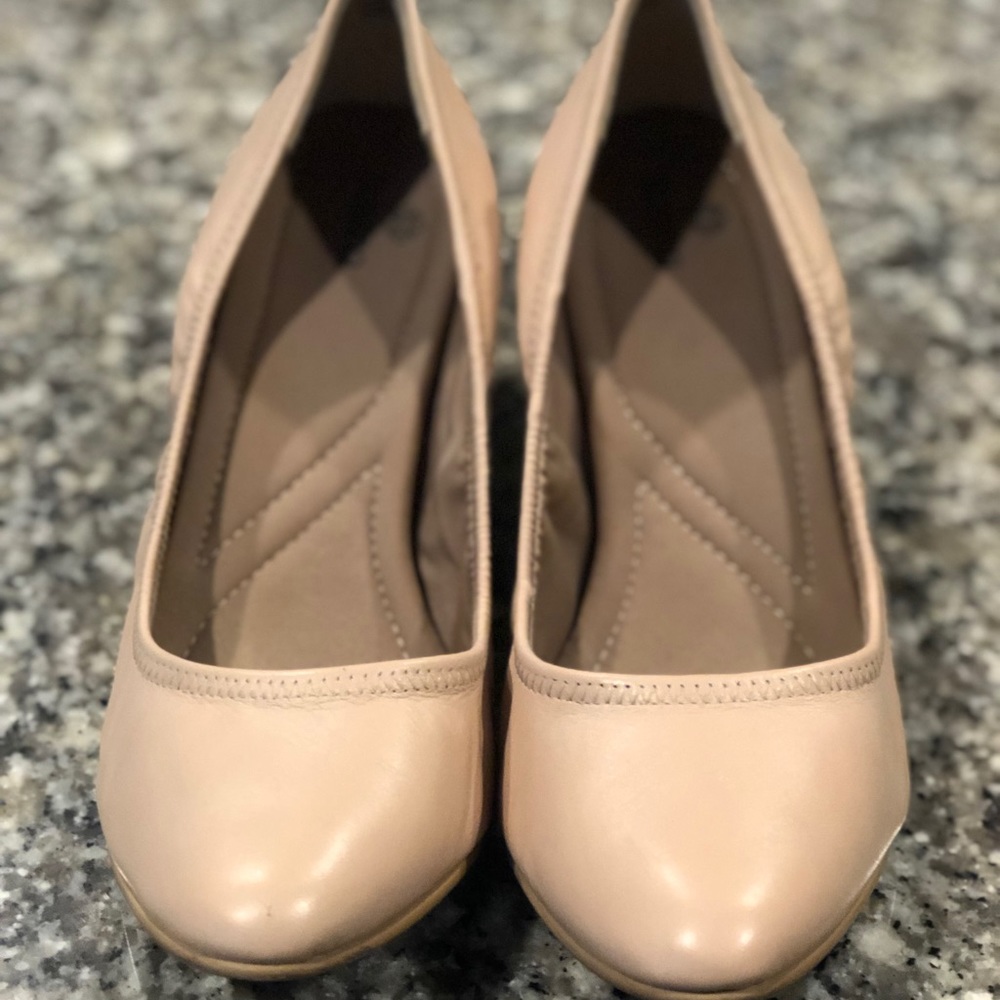 Susina Nude Kris Block Heel Pump size 7.5